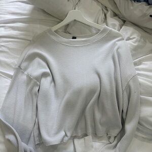 Forever 21 Gray Waffle Knit Sweater